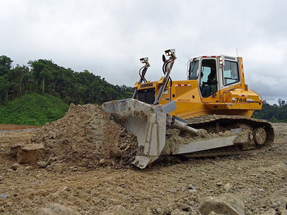 LIEBHERR PR 744 L LITRONIC Dozer Apripista Apripista-cingolatoi-pr-744-l-liebherr(1)